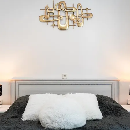 Black Lion Kingdom Apartment Prag