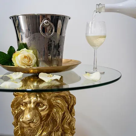 Black Lion Kingdom アパート